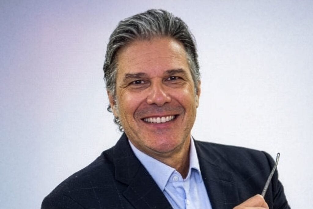 Portrait von Ruedi Wagner – Experte für regeneratives Innovationsmanagement, Robotik und unternehmerische Zukunftssicherheit